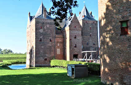 Loevestein, Nederlnderna