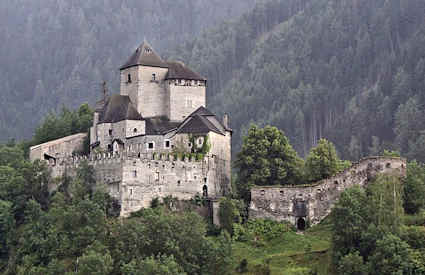 Reifenstein  slott, Italien