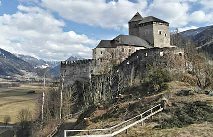 Reifenstein  slott, Italien