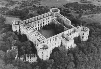 Borgholms slottsruin, land